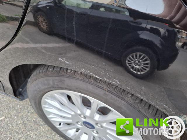 FORD B-Max usata, con Specchietti laterali elettrici