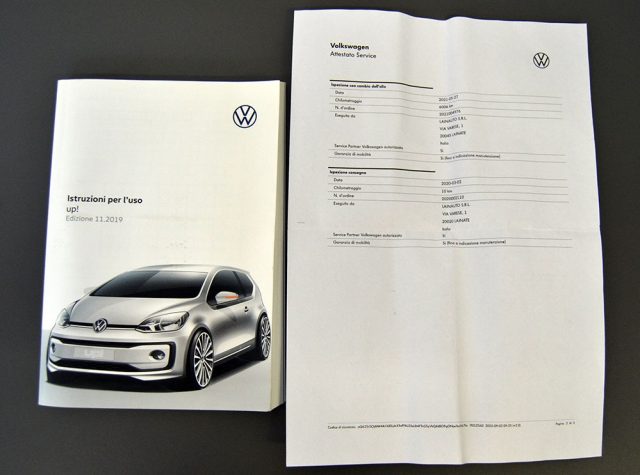 VOLKSWAGEN up! usata, con Chiusura centralizzata