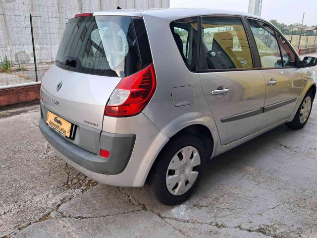 RENAULT Scenic usata, con Servosterzo