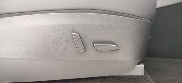 TESLA Model Y usata 56