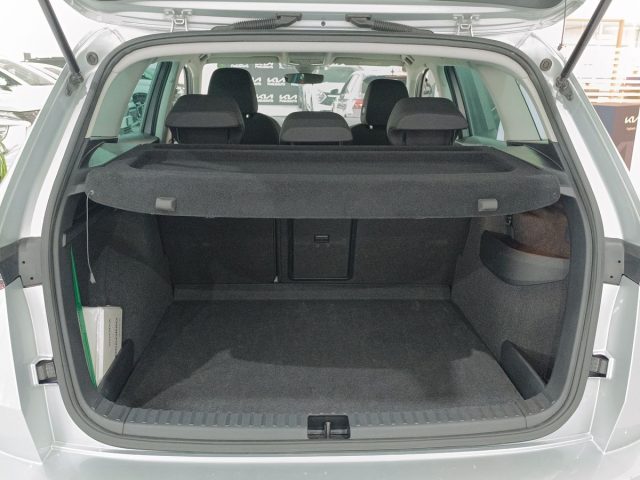 SKODA Karoq usata, con Sedile posteriore sdoppiato