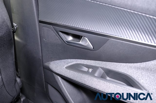 PEUGEOT 3008 usata, con Fari full-led