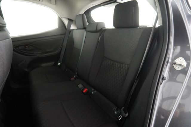 TOYOTA Yaris usata 8