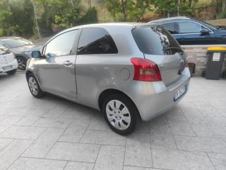 TOYOTA Yaris usata, con Alzacristalli elettrici