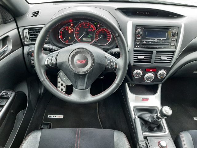 SUBARU WRX STI usata, con Airbag