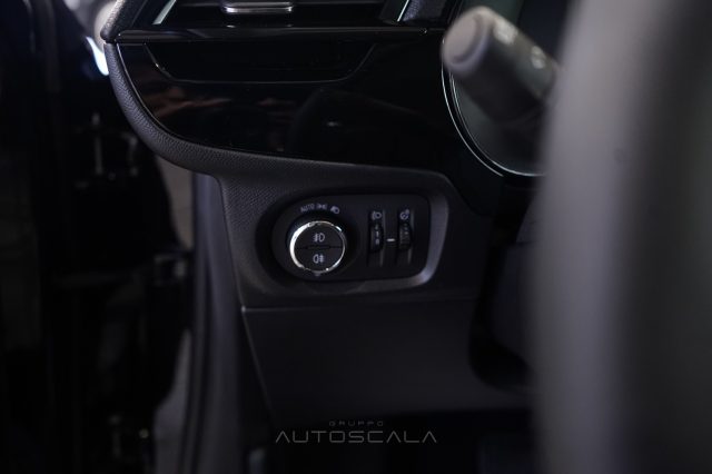 OPEL Corsa usata, con Climatizzatore