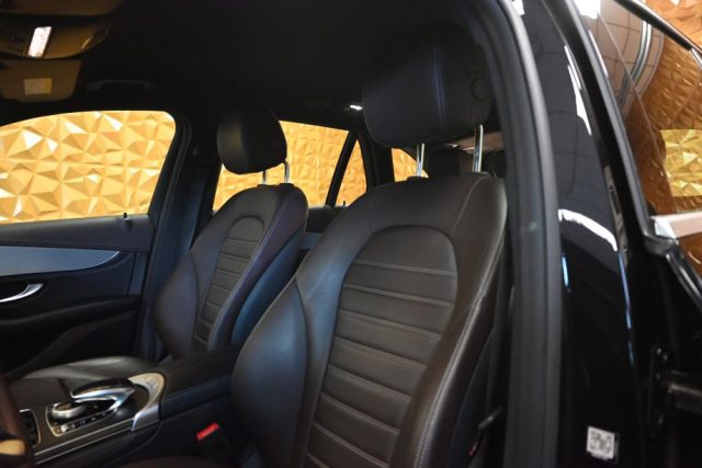 MERCEDES-BENZ GLC 220 usata 34