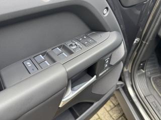 LAND ROVER Defender usata, con Controllo trazione