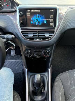 PEUGEOT 2008 usata, con Controllo trazione