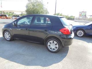 TOYOTA Auris usata, con Chiusura centralizzata