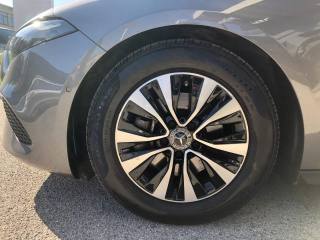 MERCEDES-BENZ A 180 usata, con Fari LED