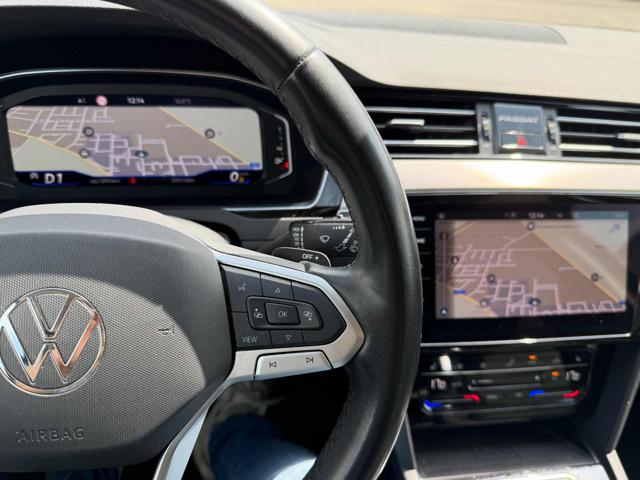 VOLKSWAGEN Passat Variant usata, con Airbag laterali