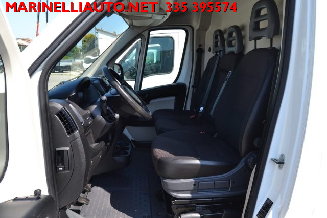 PEUGEOT Boxer usata, con Bracciolo