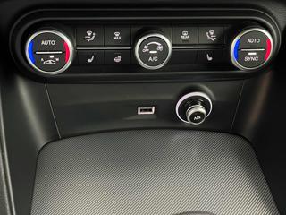 ALFA ROMEO Stelvio usata, con Portellone posteriore elettrico
