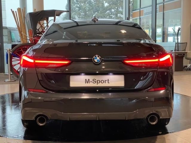 BMW 218 usata, con Alzacristalli elettrici