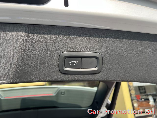 VOLVO XC40 usata, con Controllo elettronico della corsia