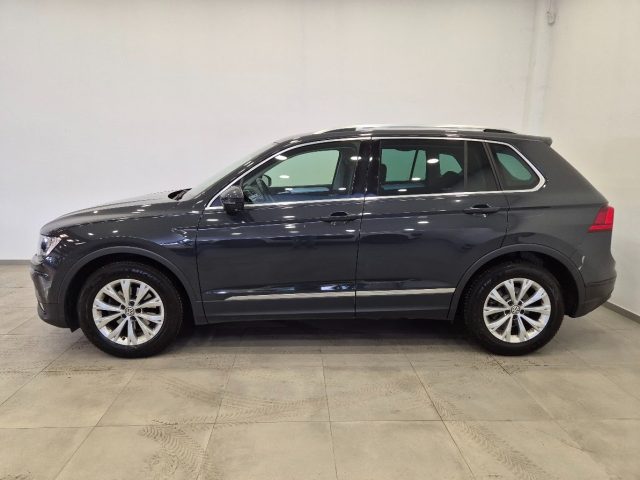 VOLKSWAGEN Tiguan usata, con Airbag laterali