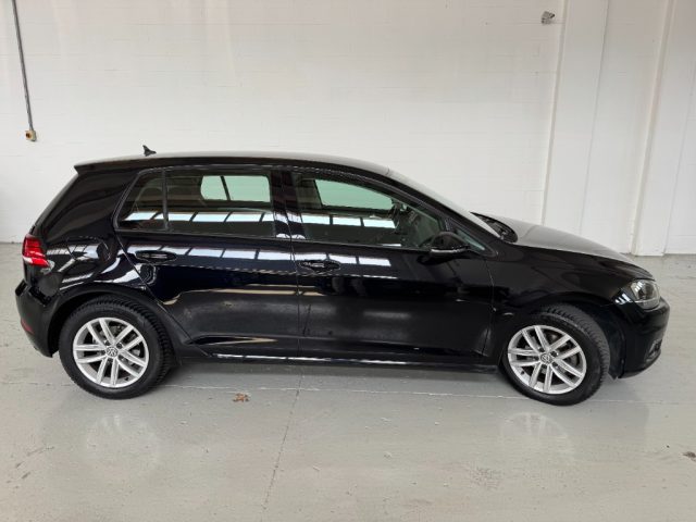 VOLKSWAGEN Golf usata, con Airbag
