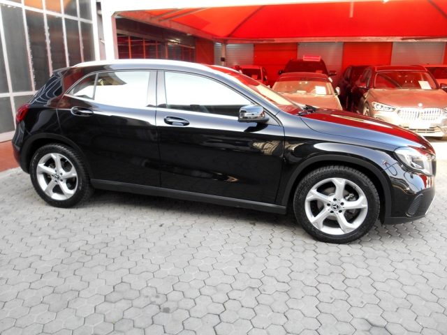 MERCEDES-BENZ GLA 180 usata, con Airbag laterali