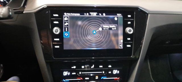 VOLKSWAGEN Passat usata 27