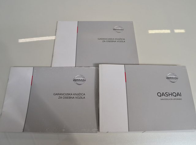 NISSAN Qashqai usata, con Fari Xenon