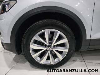 VOLKSWAGEN T-Roc usata, con Autoradio digitale