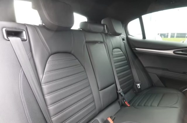 ALFA ROMEO Stelvio usata, con Vetri oscurati