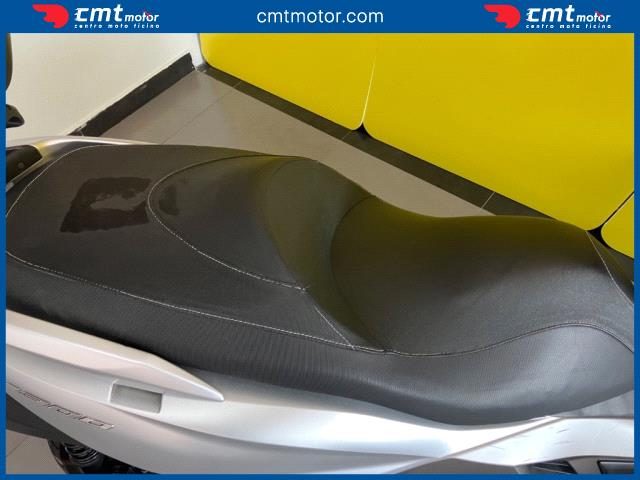 KAWASAKI J 300 usata 8