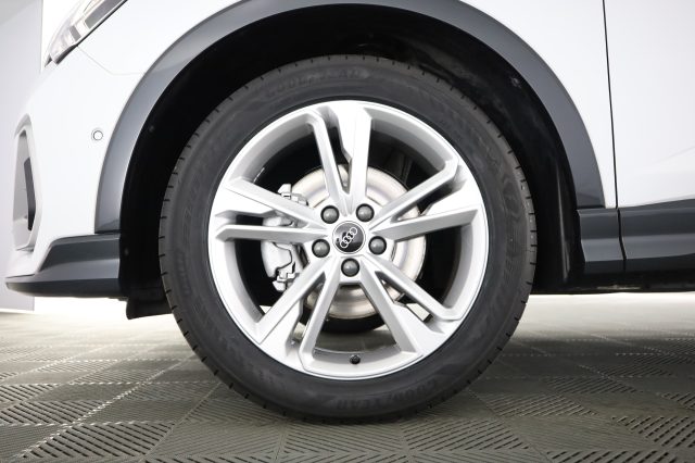 AUDI Q3 usata 8