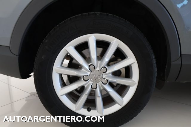AUDI Q3 usata, con Sensori di parcheggio anteriori