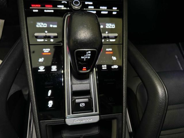PORSCHE Cayenne usata, con USB