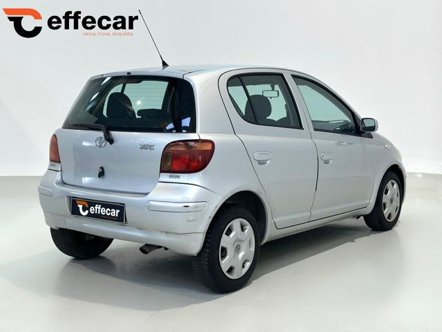 TOYOTA Yaris usata, con Autoradio