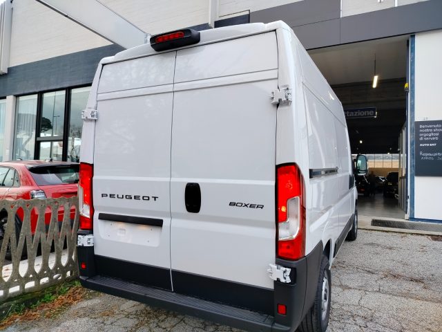 PEUGEOT Boxer usata, con Autoradio digitale