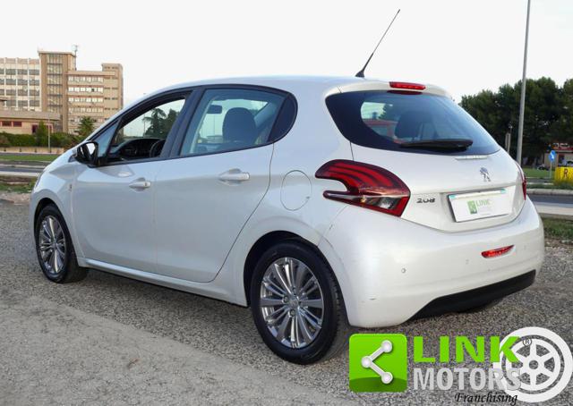 PEUGEOT 208 usata, con Boardcomputer