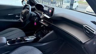 PEUGEOT 2008 usata, con USB