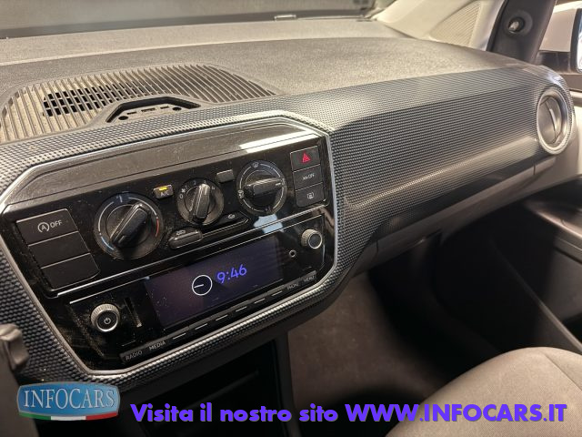 VOLKSWAGEN up! usata, con Park Distance Control