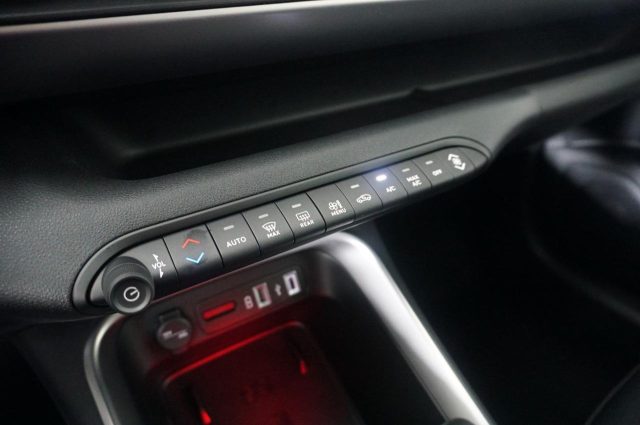 JEEP Avenger usata, con Fari LED
