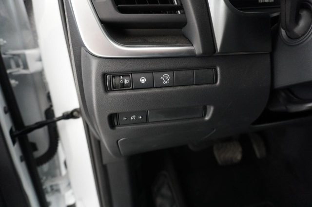 NISSAN Qashqai usata, con Luci diurne LED