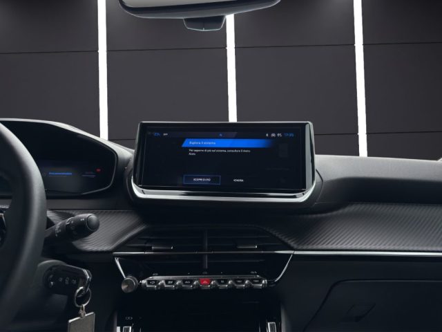 PEUGEOT 2008 usata, con Bluetooth
