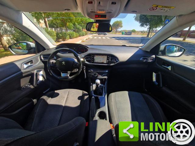 PEUGEOT 308 usata, con Volante in pelle