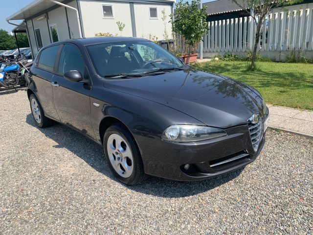 ALFA ROMEO 147 usata, con Airbag laterali