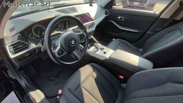 BMW 330 usata, con Fendinebbia