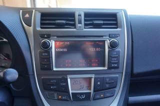TOYOTA Verso-S usata, con Volante multifunzione