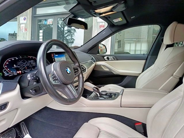 BMW X6 usata, con Autoradio