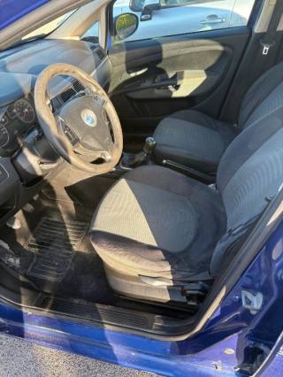FIAT Grande Punto usata, con Alzacristalli elettrici