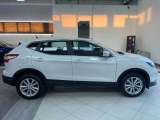 NISSAN Qashqai usata, con Alzacristalli elettrici