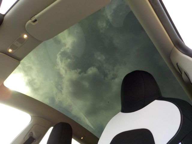 TESLA Model Y usata, con Volante multifunzione