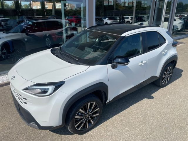TOYOTA Yaris Cross usata, con Autoradio
