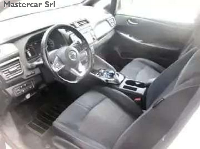NISSAN Leaf usata, con Boardcomputer