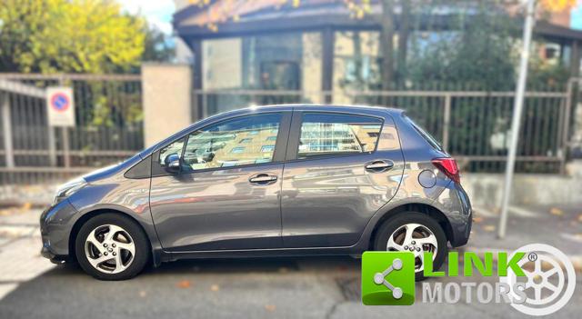 TOYOTA Yaris usata, con Airbag testa